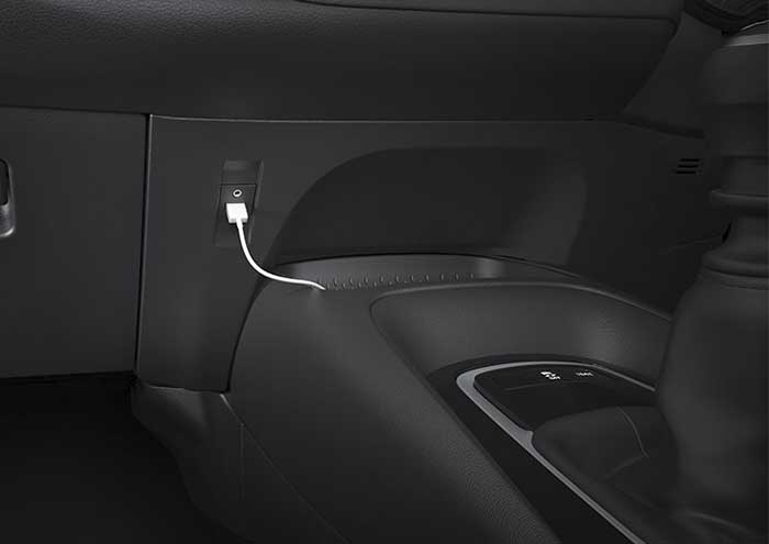toyota corolla interior conector usb