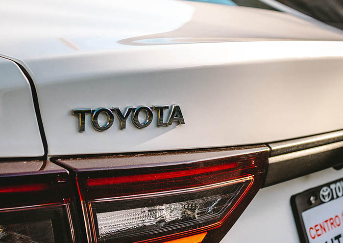 Toyota Yaris Sedán Exterior 10